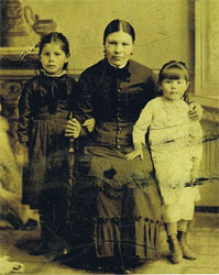 Alice Charlotte, Eliza (mother) and Charlotte Lyons